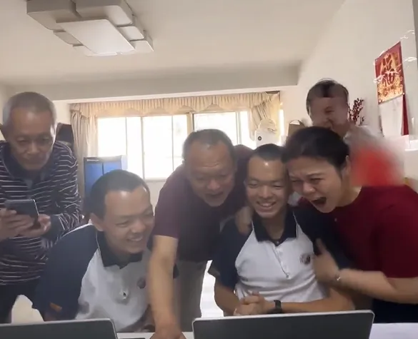 影/心電感應？同校同班雙胞胎兄弟「高考同樣考688分」　家人驚呼「太神奇」