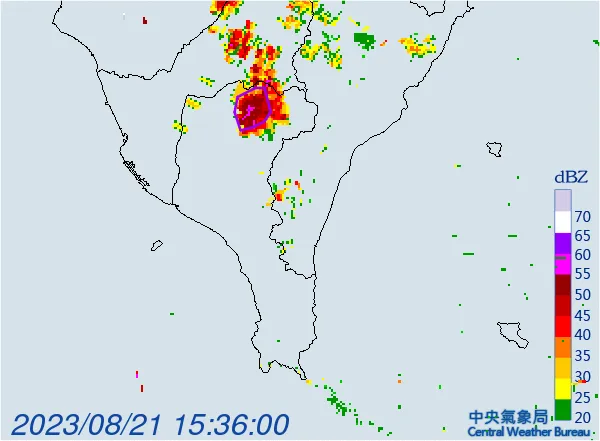 快訊/國家警報又來！15縣市大雨特報　屏東縣小心雷擊、溪水暴漲