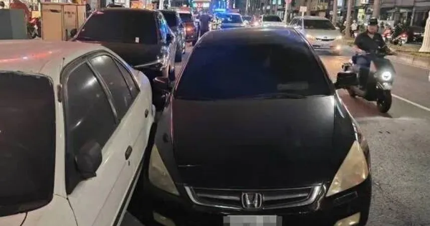 毒駕肇事！高雄男連撞6車　他坦承「剛拉K精神恍惚」