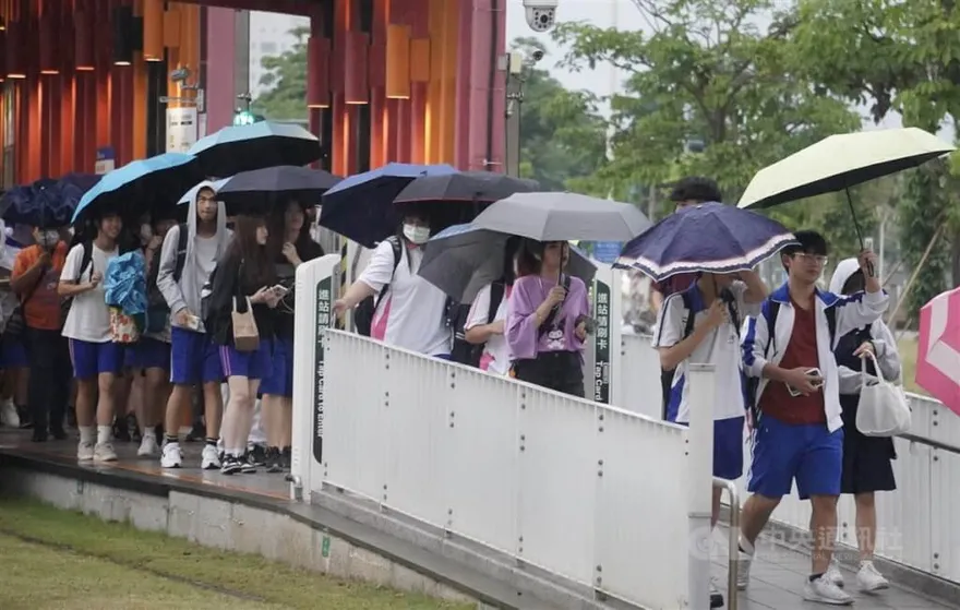 強降雨開炸！苗栗台中彰化等10縣市大雨特報　南高屏注意大雷雨