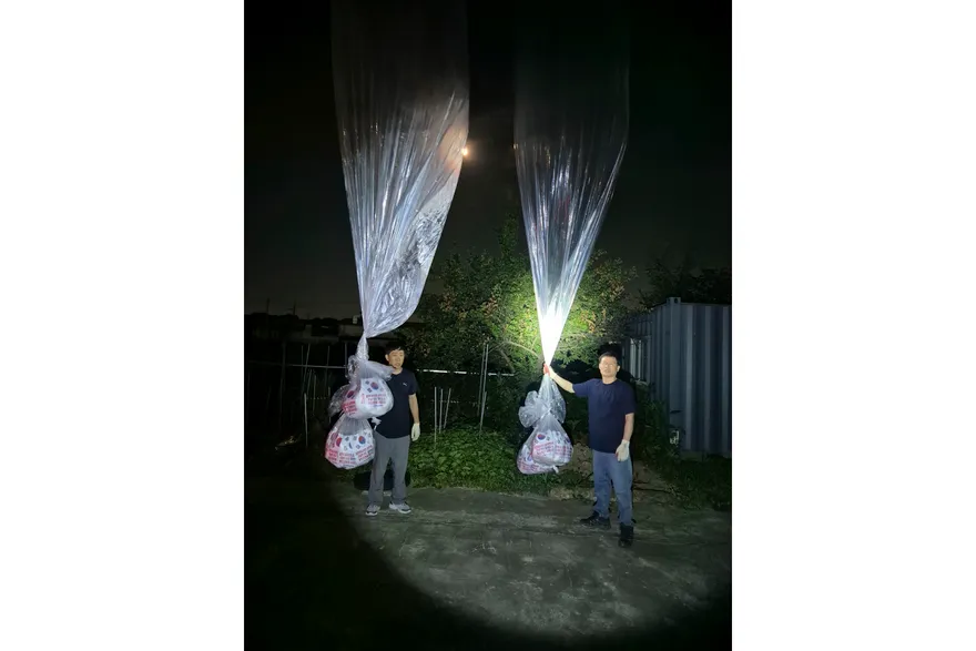 新一波空投戰將爆發？韓脫北團體空飄反朝傳單　金與正斥「垃圾」將如數奉還