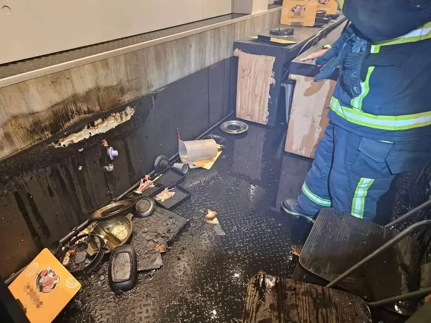 快訊/假日不平靜！台中西屯暗夜驚傳大火幸無傷亡　起火點疑火鍋爐