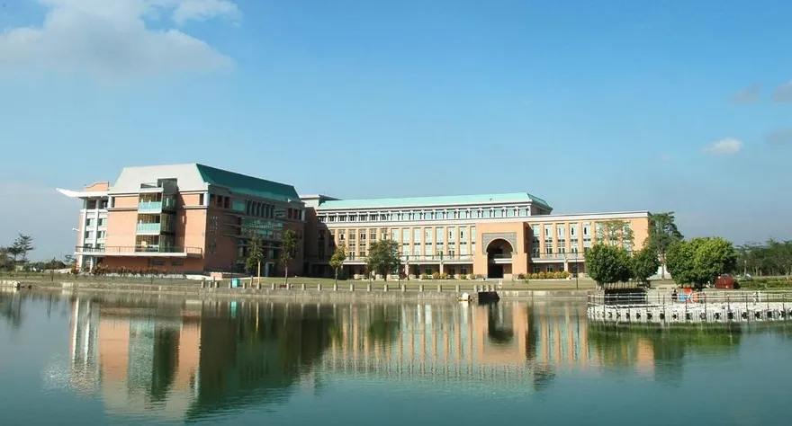 「4大學」明天熄燈！明道欠債4千萬不堪負荷　20家店跟著收攤
