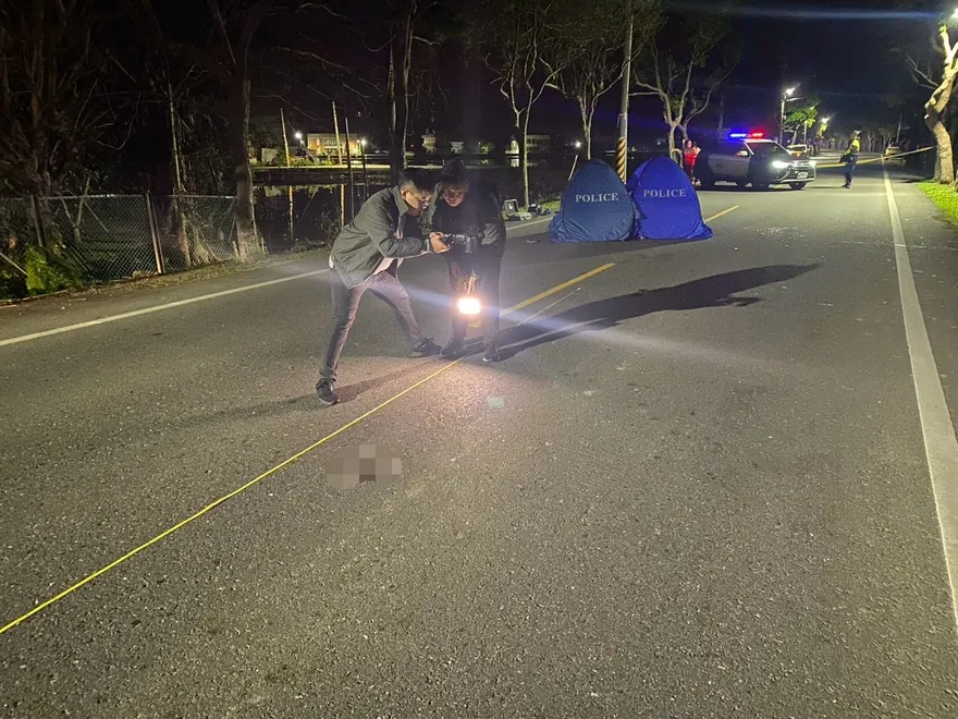 宜蘭死亡車禍！男子夜半躺路中間遭輾斃　肇逃司機有喝酒