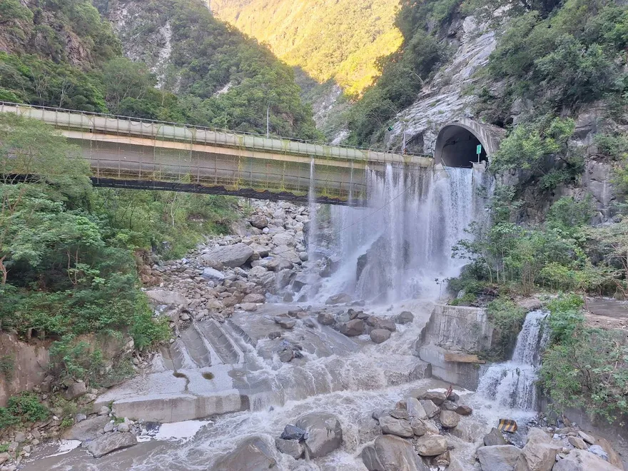 影/立霧溪堰塞湖評估降挖　農業部解析與馬太鞍溪「3差異」