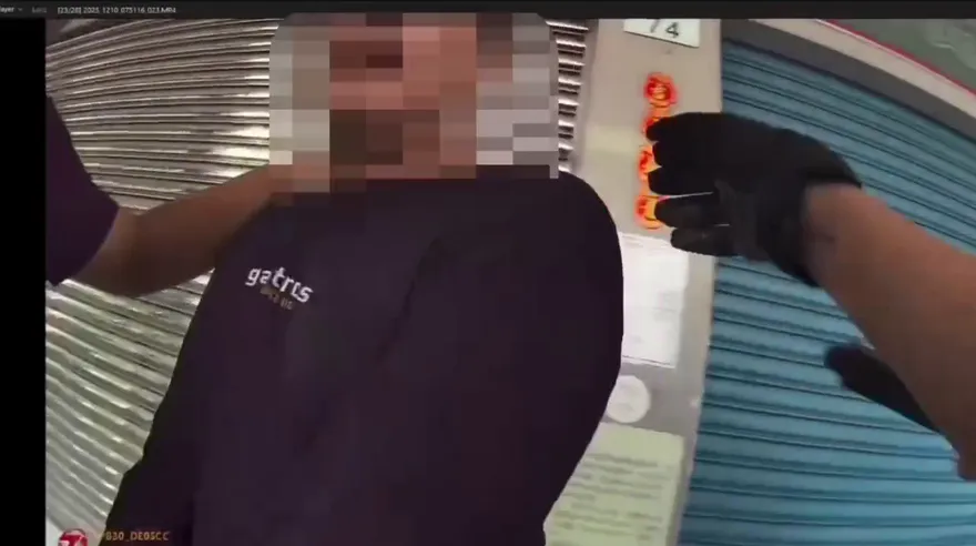 影/高雄檳榔攤闆娘遭刺慘死　爆「警方要民眾刪監視器」疑雲