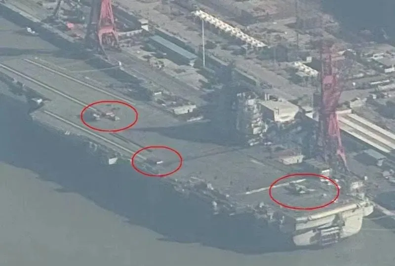彈射小紅車、殲35同現甲板　陸航母「福建艦」新裝備陸續亮相測試