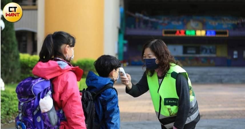 RSV入侵幼兒園！孩童2大症狀曝光　兒科醫示警：患者比新冠多