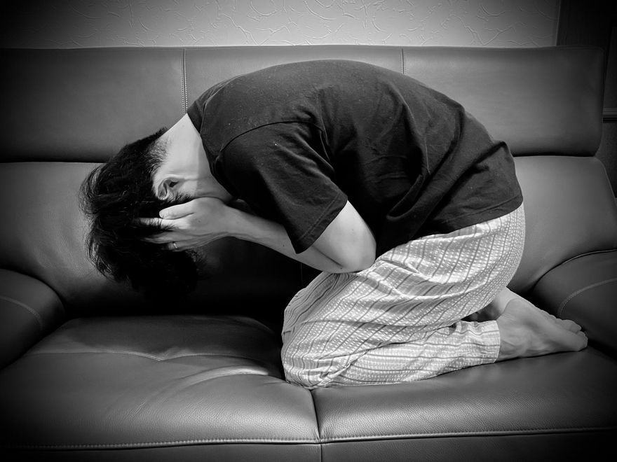 年輕男子性格突變嚇壞親友　強行就醫原來是躁鬱症影響