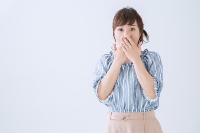 「嘴巴臭原因」曝！竟跟服用鎮定劑、安眠藥有關！ 5招消口中異味：大笑也行