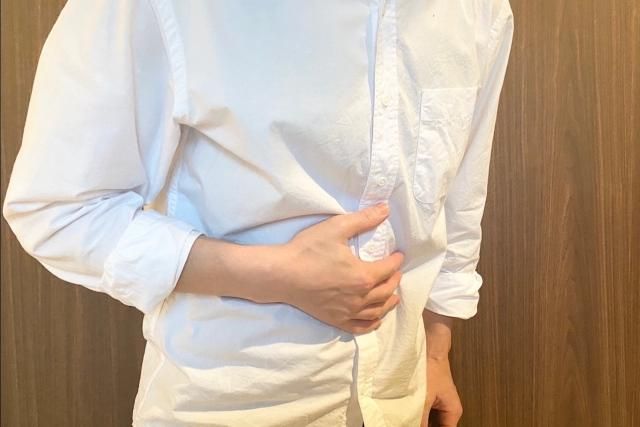 遠離胃食道逆流「火燒心」！避菸酒、熬夜、暴飲暴食壞習慣
