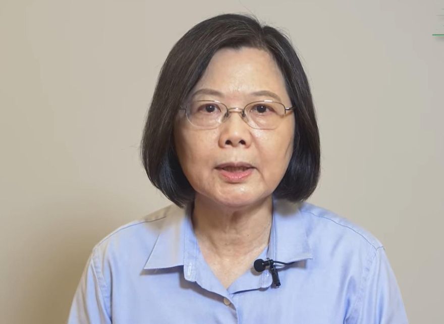 蔡英文臉書發表敗選談話 數千網友傻眼：這是自己寫的？