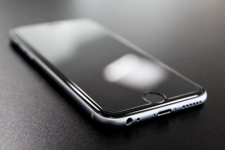 年紀小小心狠手辣！疑似因為iPhone吵架　美12歲女童用棉被悶死表妹