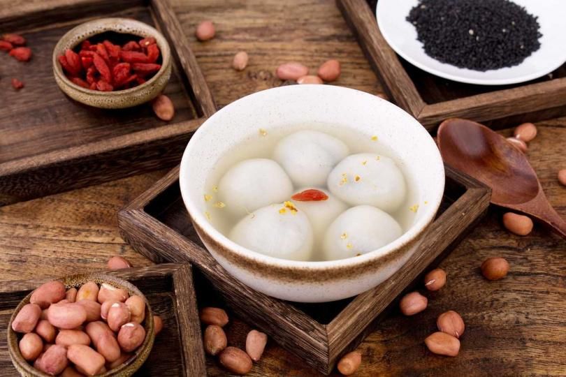 煮湯圓找不到AirPods…仔細看竟已「入菜」　網笑：最貴湯圓