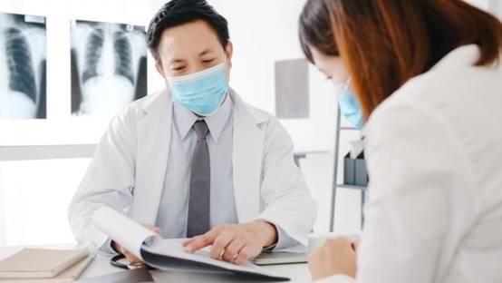 最新十大癌症發生排行出爐　每4分19秒就有一人罹癌！醫教「5大重要癌篩」不能少