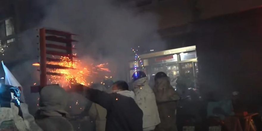 台南鹽水蜂炮炸傷70人！55歲男下肢36％燒燙傷　13歲少年左眼內出血