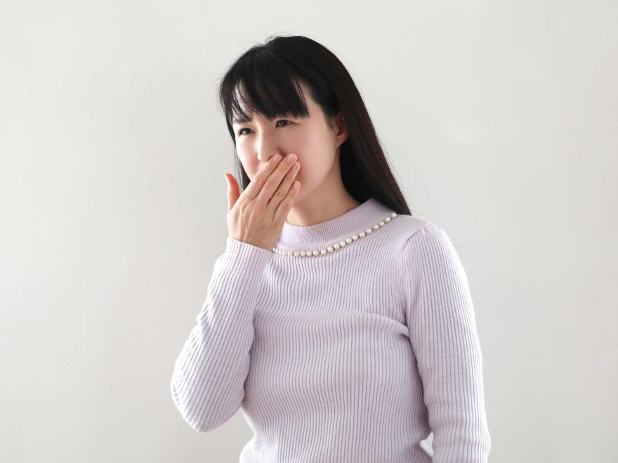 打嗝停不下來別大意！他打嗝不斷竟是腫瘤刺激　慘罹肝癌