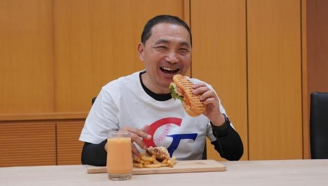 WBC棒球經典賽/行動助攻！侯友宜喊：贏古巴就送「500份熱壓三明治」