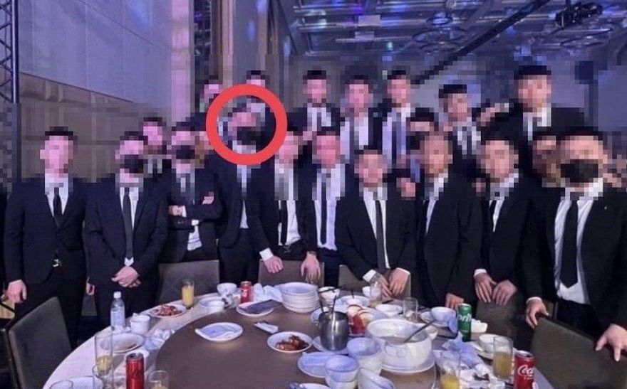 影/明仁會幹部高調曬「會長合照」　暴力討債超惡劣卻穿內褲狼狽落網