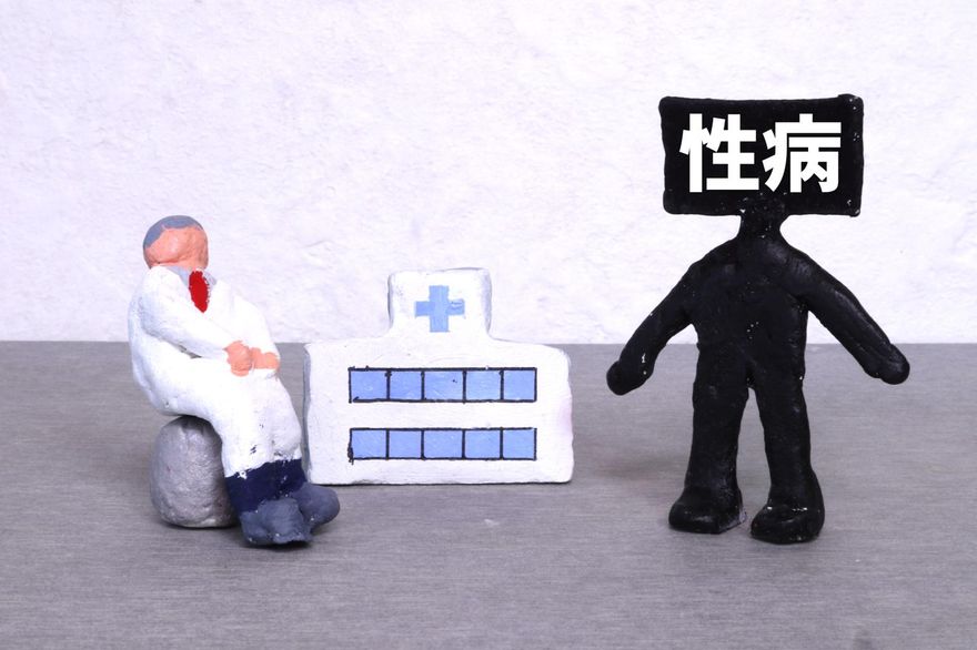 性病症狀不止出現在下體！泌醫破解4迷思：這2性病可在無皮膚接觸下傳播