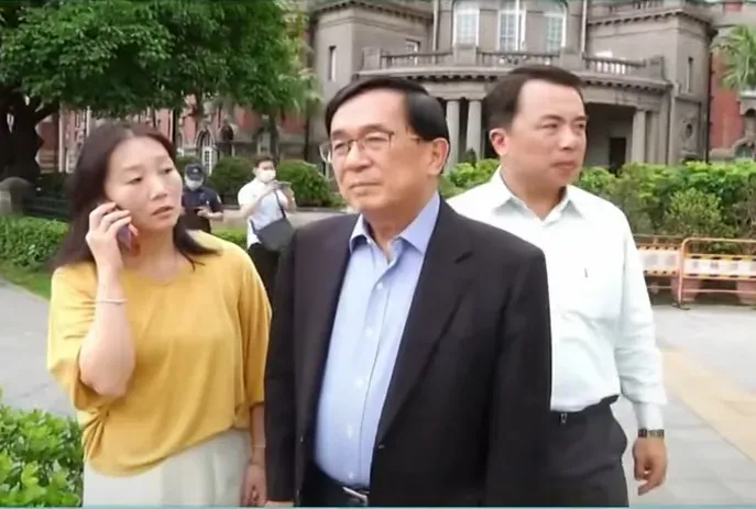 藍營質疑扁系人馬回歸「準備特赦阿扁」　沈富雄提3理由：完全沒關係