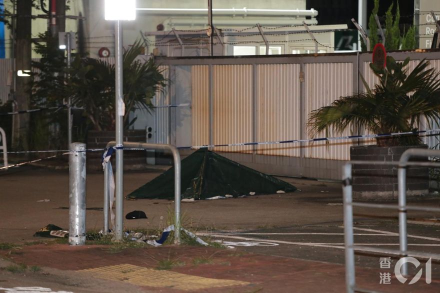 香港出現「電鋸殺人魔」！54歲女子倒臥路旁血泊中　臉部幾近毀容