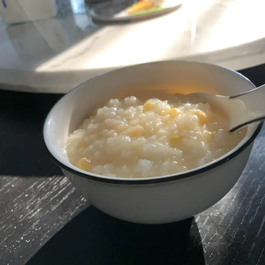腸胃炎吃稀飯、吐司恐營養不足！ 營養師授「飲食3重點」選低纖維、易消化食物