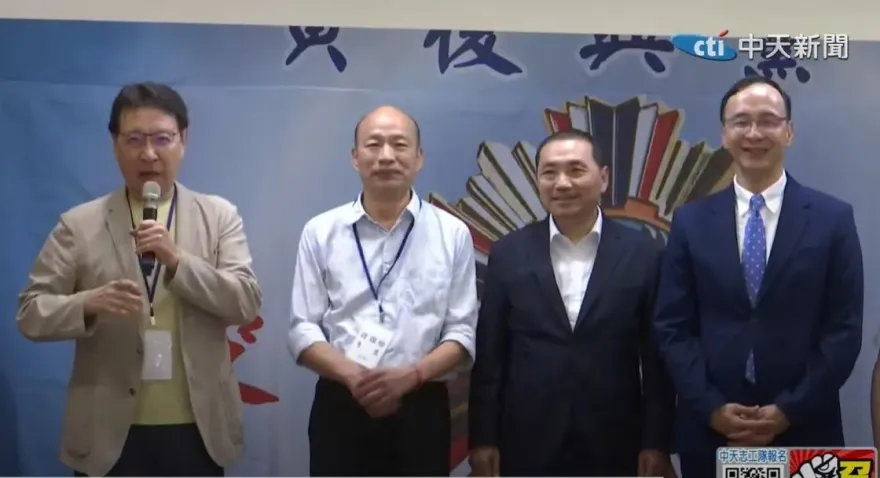 與韓國瑜見面...侯友宜身邊的人都急了！紛紛上前「獻策」