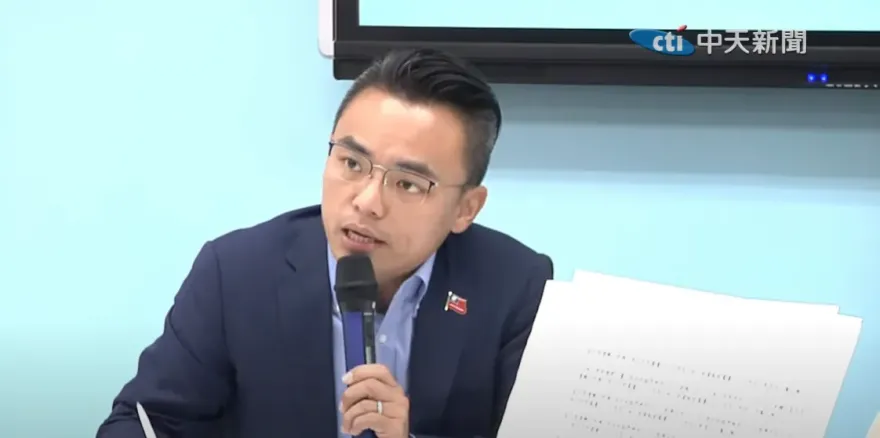 高端疫苗合約公開、陳耀祥不續任　藍委揭綠沒獨大很多事才正常