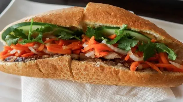 越南法國麵包食物中毒累計514人！檢體有沙門氏菌、仙人掌桿菌