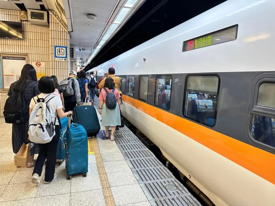 手刀搶票！中秋連假台鐵「加開116列次」　31日凌晨0時開賣