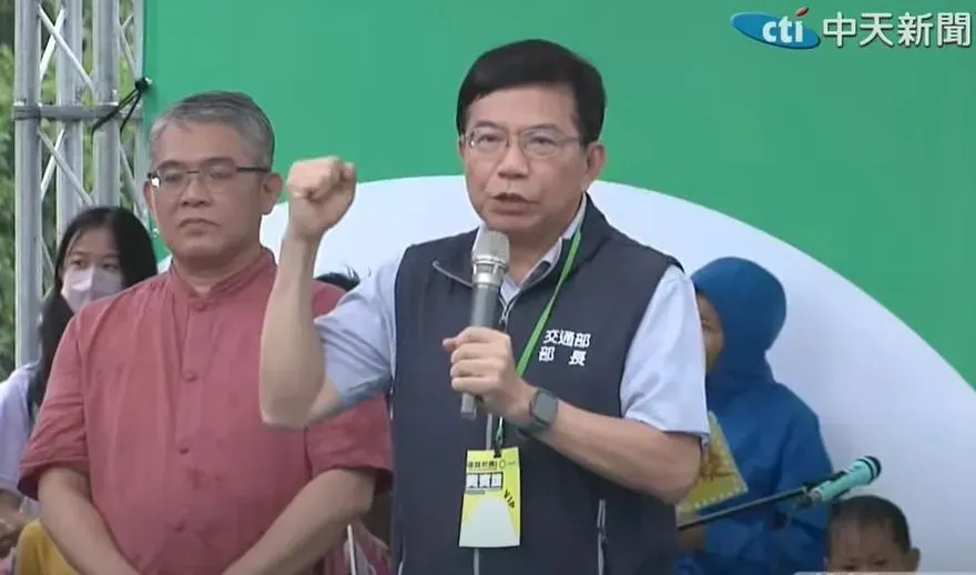 要影片才能檢舉違停？王國材這麼說　網全傻眼怒嗆民進黨一句