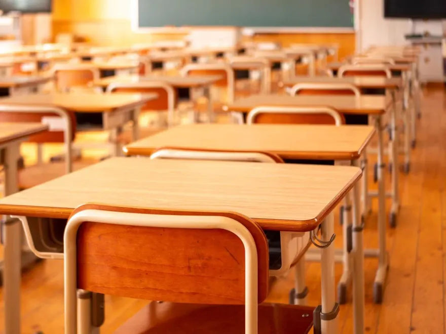 不滿學校私自安排「問題學生」插班就讀　遼寧40名小學生「集體罷課」4天