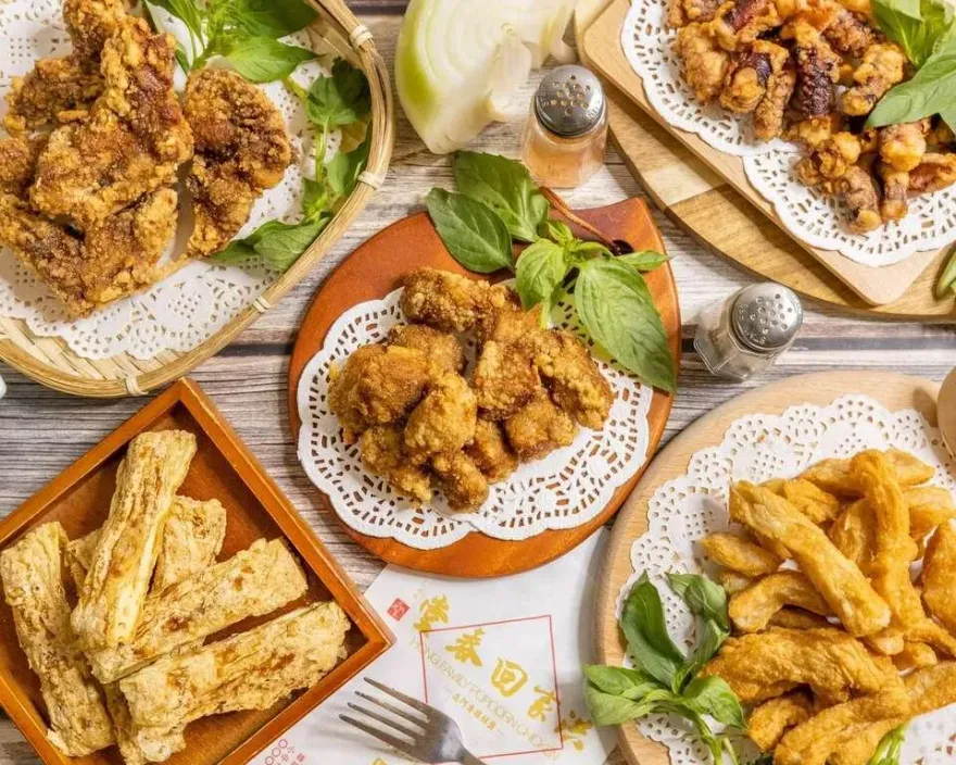 法國人吃「鹹酥雞」驚嘆根本藝術品　網友再推道地吃法：要配珍奶！