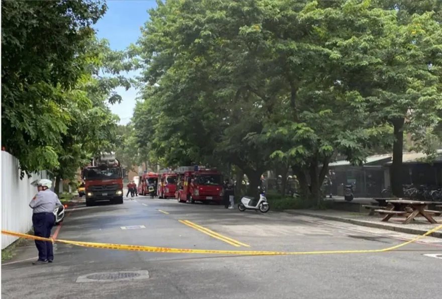 快訊/2周前實驗室爆炸！台大今又發生火警　電器起火燒1樓木屋