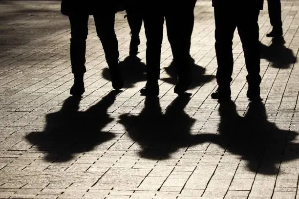 詐到大白鯊！老角頭誤中援交詐術還被嗆「我竹聯的」　火大撂10幾名小弟堵人
