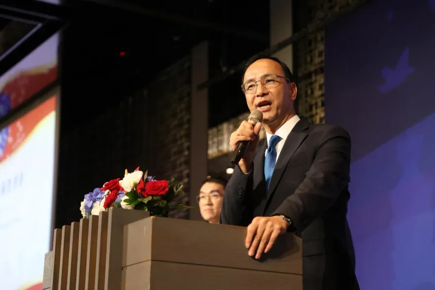 柯文哲提「5間民調」做整合　朱立倫：先確認政治聯盟意願