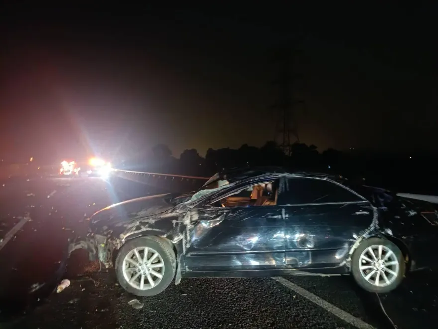 國3南竹山段死亡車禍！男疑未繫安全帶自撞護欄　拋飛遭多車輾慘死