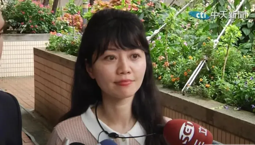 港湖三個女人的戰爭！李彥秀嗆高嘉瑜：這兩大咖也是藍網軍？