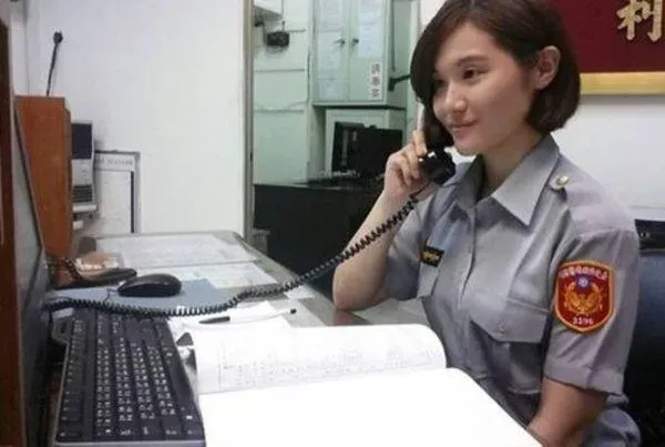 前女警「賓利姐」又搞事！開警車載詐團男友回家　詐104元油錢遭判刑