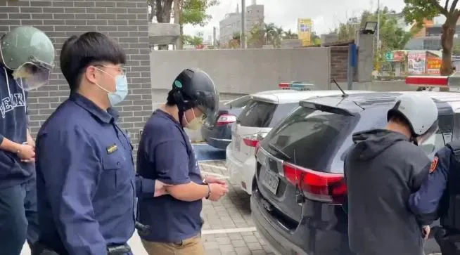 3屁孩玩殺蟲劑＋打火機「燒家樂福」　恐面臨天價求償