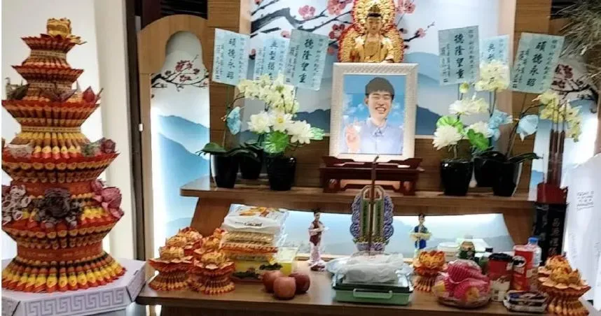 《紅人榜》柯辰勳告別式時間曝！母慟：媽媽好愛你，會堅強活下去
