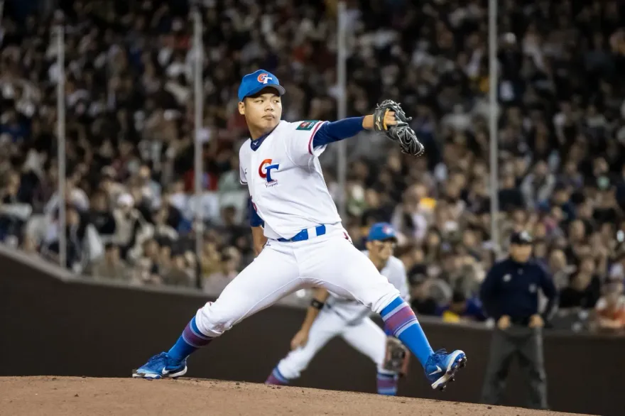 亞錦賽/19歲伍祐城先發7.1局好投！郭李建夫大讚：「表現100分！」