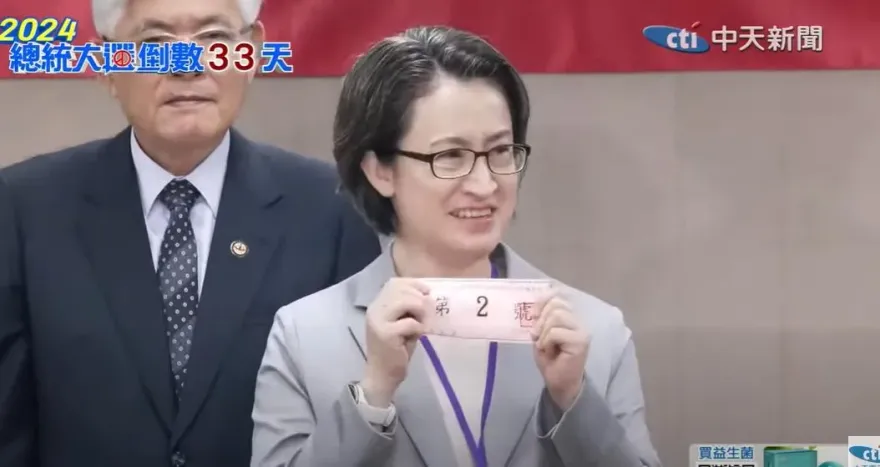 藍營猛轟蕭美琴「國籍爭議」　羅旺哲4字斷言最終結局