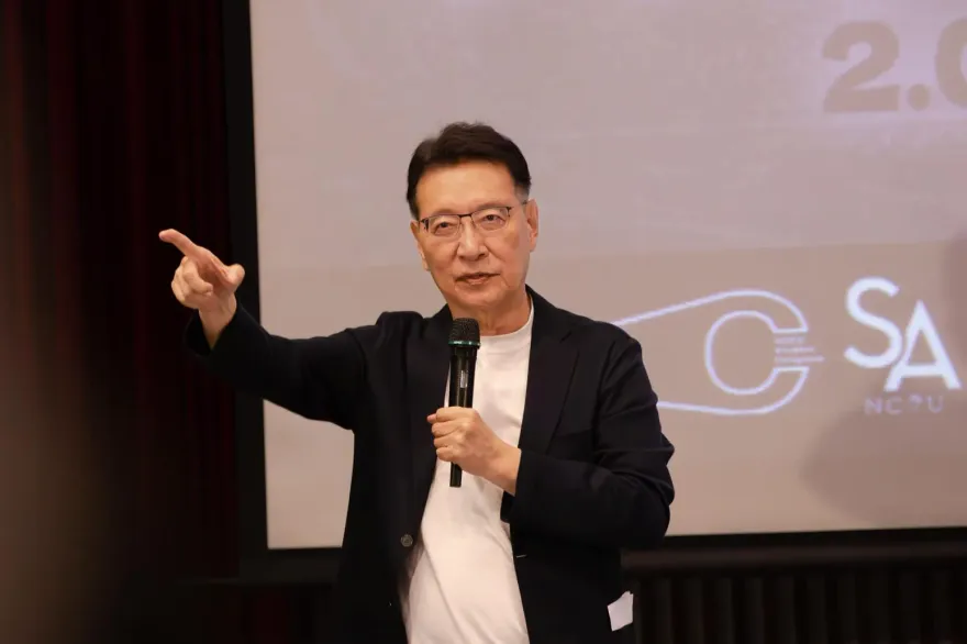 趙少康下軍令狀！承諾一年內推動內閣制　網讚「好氣魄」：你跑不掉了