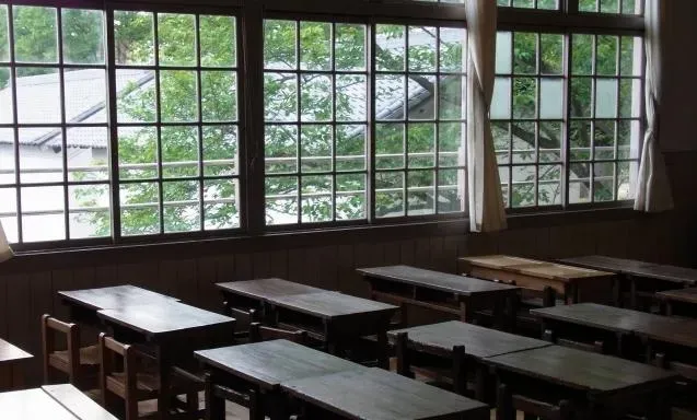 犯案國三生個性暴躁常惹事　為乾妹揮刀砍同學警「不意外」