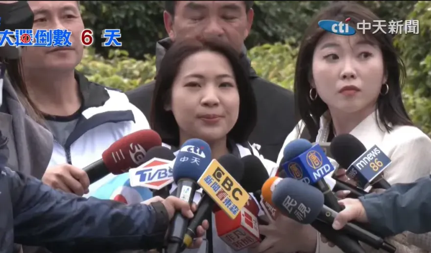 「王八千」要盧秀燕誠實？徐巧芯電爆王定宇：臉書打假卡、給兒子做飯盜圖
