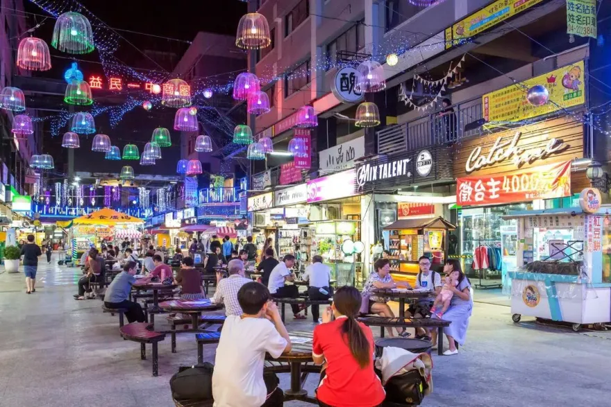 逢甲夜市退燒！台中必逛景點網首推「一中商圈」　784萬人讚爆