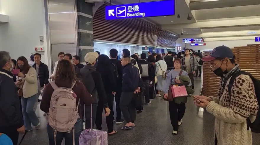 別再P圖啦！桃機快速通關變「慢速通關」　外交部：勿使用過度美化照片