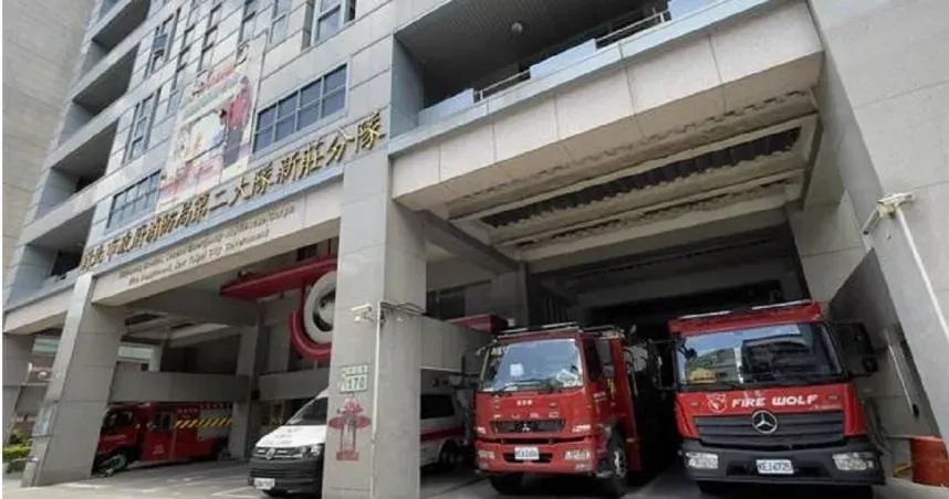 快訊/檢調突襲搜索新北消防第二大隊　疑圖利殯葬業者7人遭帶走